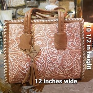 Women leather purse
